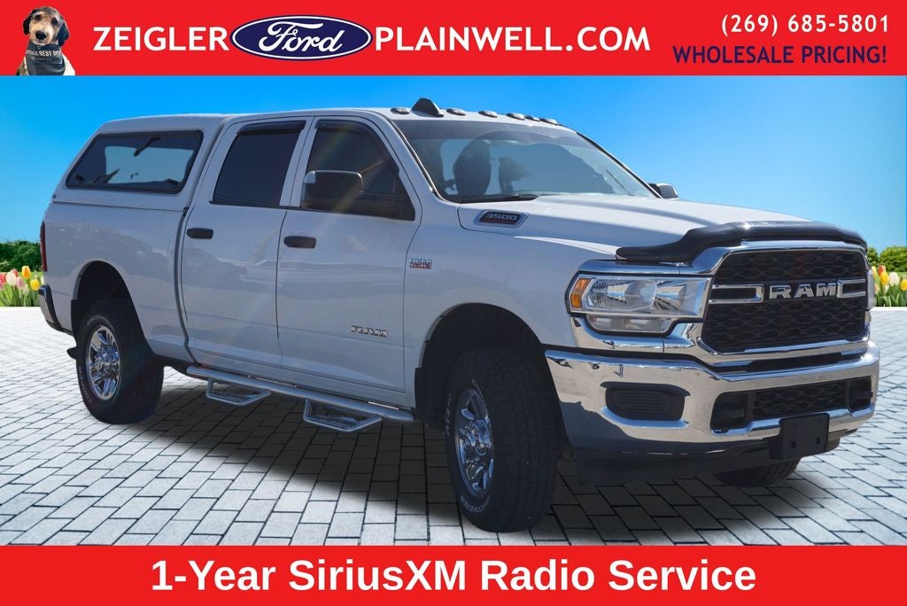 2019 RAM 3500 Tradesman Crew Cab 4x4 V8 6.4 Liter Hemi Fiberglass Topper T