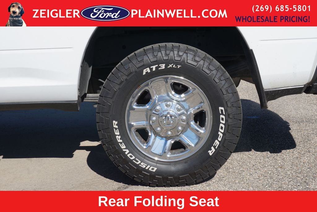 2019 RAM 3500 Tradesman Crew Cab 4x4 V8 6.4 Liter Hemi Fiberglass Topper T