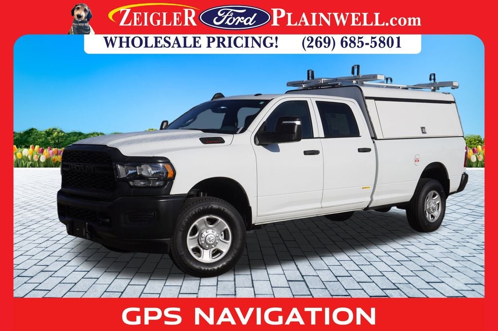 2023 RAM 3500 Tradesman CREW CAB 4X4 6.4L V8 REAR TOPPER