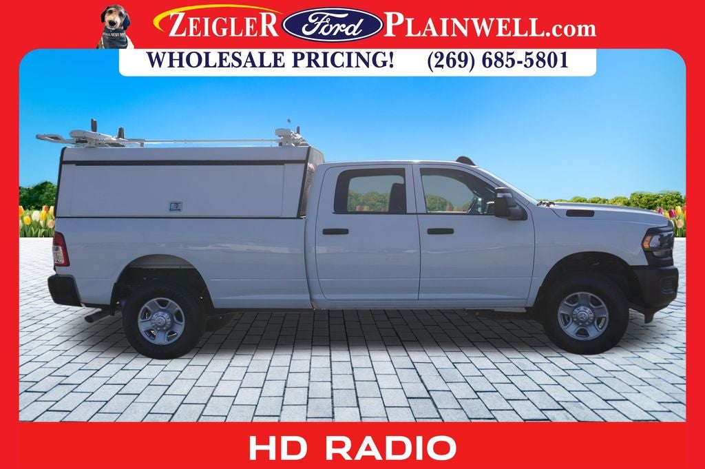 2023 RAM 3500 Tradesman CREW CAB 4X4 6.4L V8 REAR TOPPER