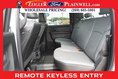 2023 RAM 3500 Tradesman 4x4 CREW CAB LONG BOX 6.4L V8 Navigation HD Vinyl