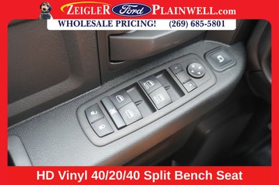 2023 RAM 3500 Tradesman 4x4 CREW CAB LONG BOX 6.4L V8 Navigation HD Vinyl