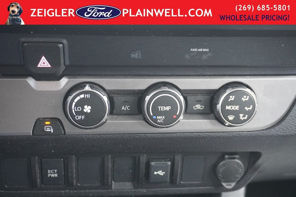 2021 Toyota Tacoma SR Access Cab Work Truck Rear Camera & Rear Topper