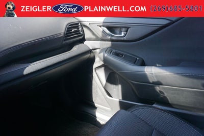 2023 Subaru Outback Premium AWD Blis Rear Camera