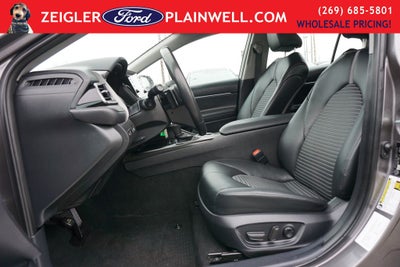 2024 Toyota Camry SE Rear Spoiler Rear Back up Camera Power Seat