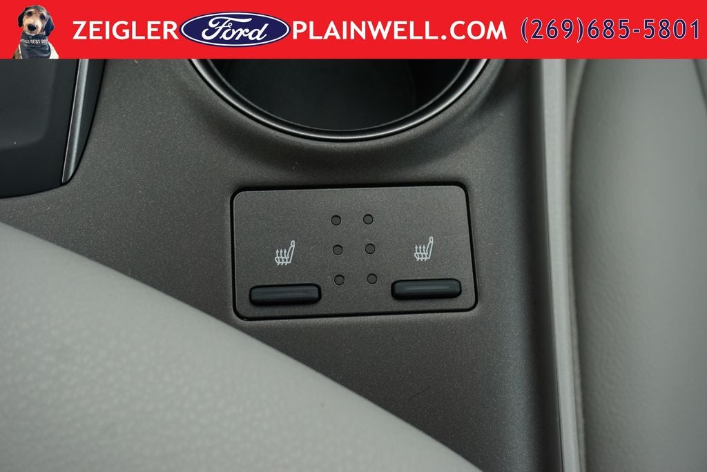 2022 Toyota Camry SE Power Moonroof Heated Combo Seats Rear Camera