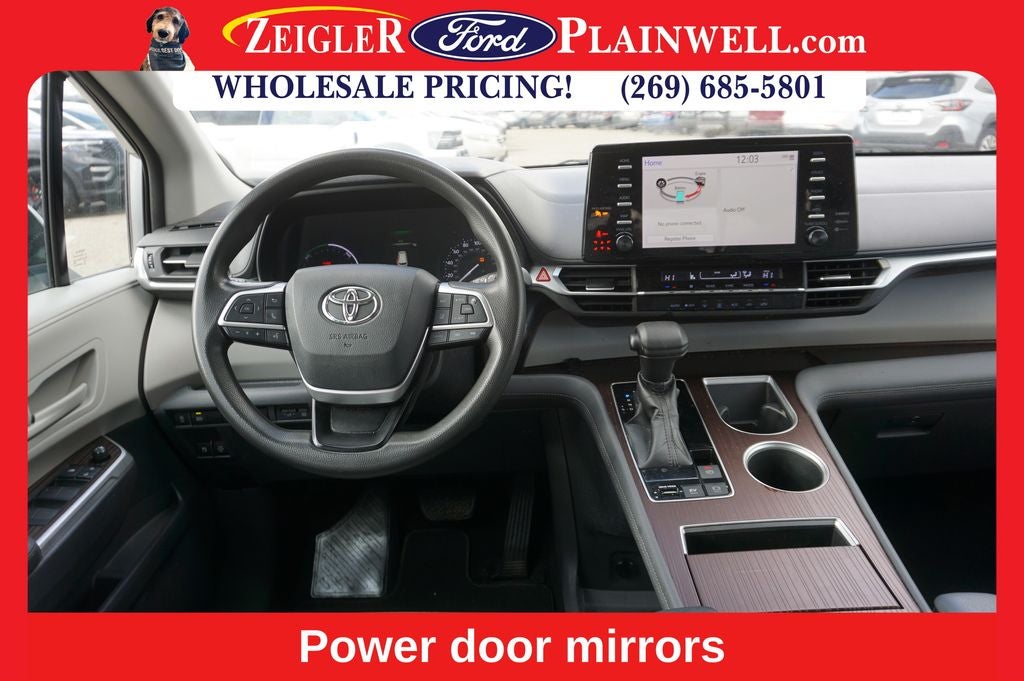 2021 Toyota Sienna LE 8 Passenger