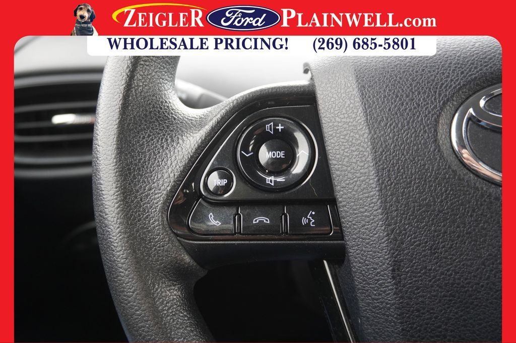 2022 Toyota Prius L HYBRID