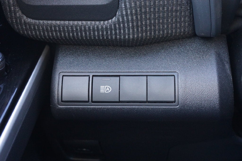 2023 Toyota bZ4X XLE NAVIGATION HEATED STEERING AND SEATS REAR CAMERA