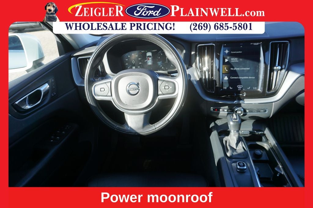 2018 Volvo XC60 T6 Momentum AWD Pano Roof NAV H Leather Vision & Advanced HUD