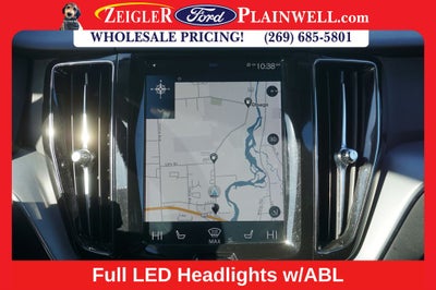 2018 Volvo XC60 T6 Momentum AWD Pano Roof NAV H Leather Vision & Advanced HUD