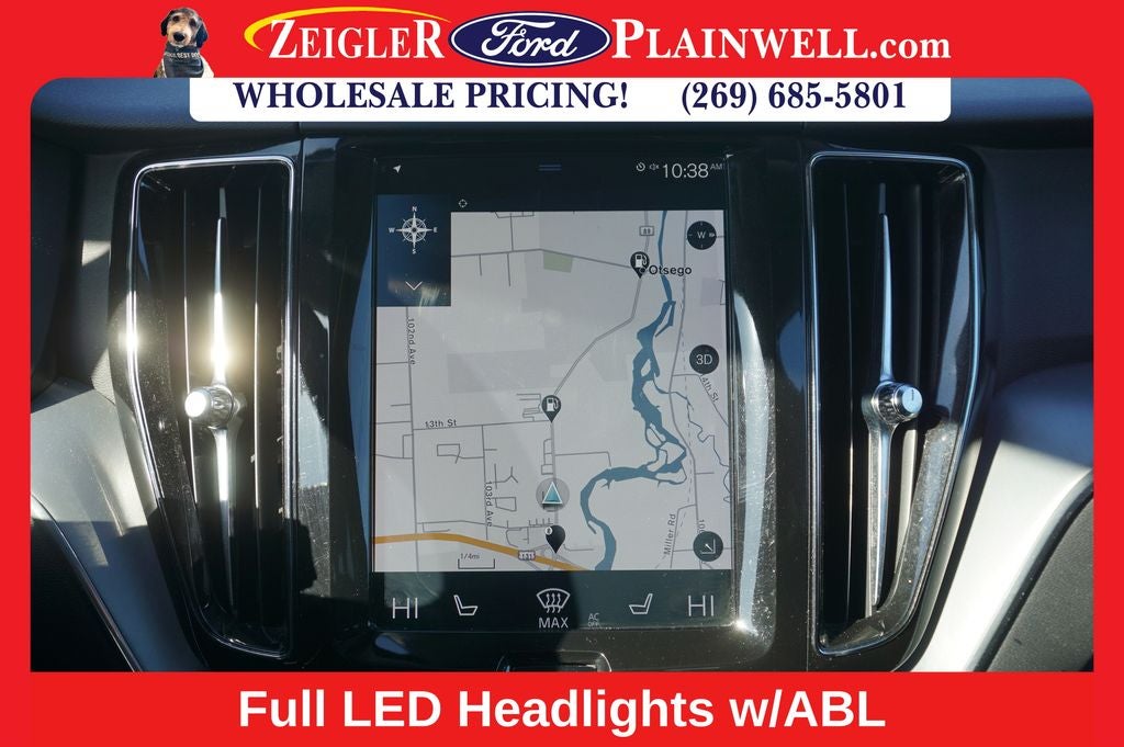 2018 Volvo XC60 T6 Momentum AWD Pano Roof NAV H Leather Vision & Advanced HUD