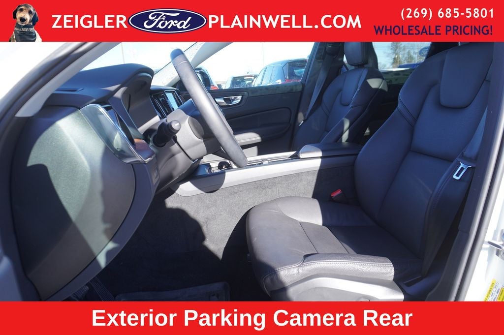 2023 Volvo XC60 Recharge Plug-In Hybrid T8 Plus Dark Theme