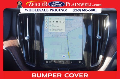 2023 Volvo XC60 Recharge Plug-In Hybrid T8 Plus Dark Theme