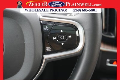 2023 Volvo XC60 B5 Ultimate Bright Theme