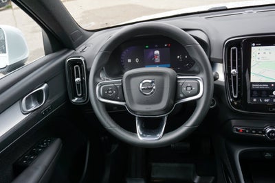 2024 Volvo XC40 B5 Core