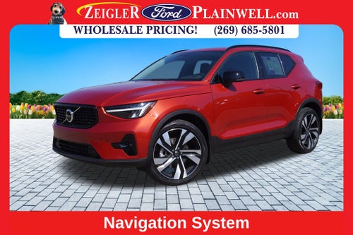 2023 Volvo XC40 B5 Plus Dark Theme AWD HEATED LEATHER POWER MOONROOF NAV