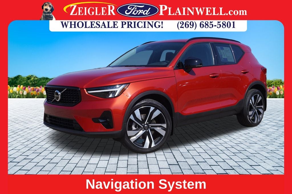 2023 Volvo XC40 B5 Plus Dark Theme AWD HEATED LEATHER POWER MOONROOF NAV