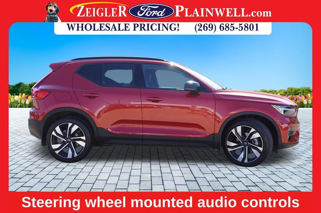 2023 Volvo XC40 B5 Plus Dark Theme AWD HEATED LEATHER POWER MOONROOF NAV