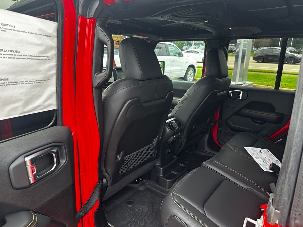 2025 Jeep Wrangler WRANGLER 4-DOOR SAHARA