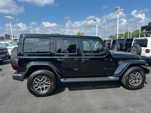 2025 Jeep Wrangler WRANGLER 4-DOOR SAHARA