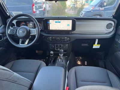2025 Jeep Wrangler WRANGLER 4-DOOR SAHARA