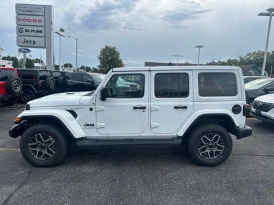 2025 Jeep Wrangler WRANGLER 4-DOOR SAHARA