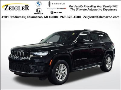 2023 Jeep Grand Cherokee Laredo 4x4