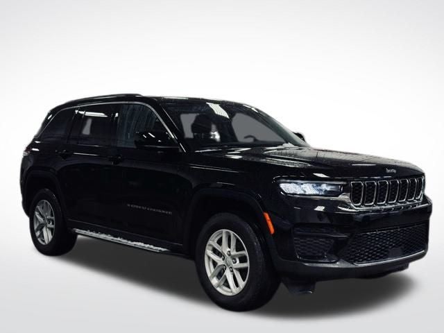 2023 Jeep Grand Cherokee Laredo 4x4