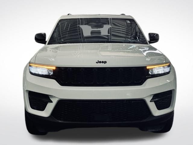 2025 Jeep Grand Cherokee Altitude 4x4