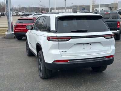 2026 Jeep Grand Cherokee GRAND CHEROKEE LAREDO ALTITUDE 4X4