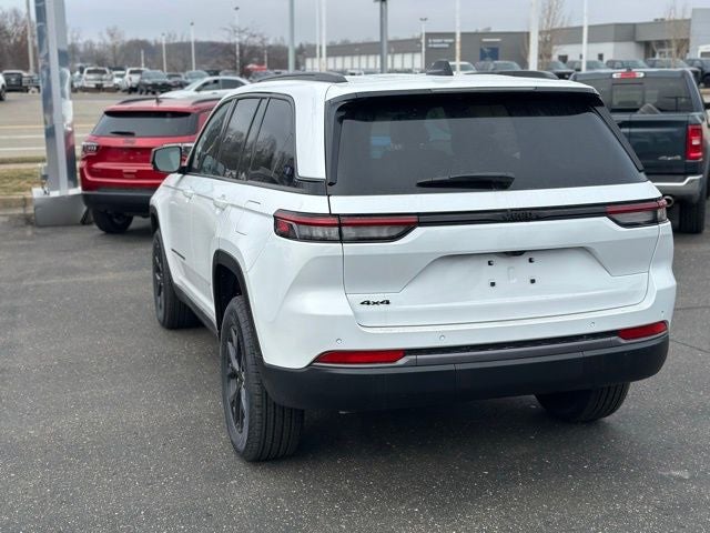 2026 Jeep Grand Cherokee GRAND CHEROKEE LAREDO ALTITUDE 4X4