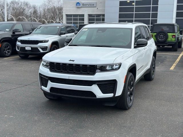 2026 Jeep Grand Cherokee GRAND CHEROKEE LAREDO ALTITUDE 4X4