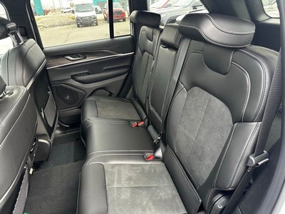 2026 Jeep Grand Cherokee GRAND CHEROKEE LAREDO ALTITUDE 4X4