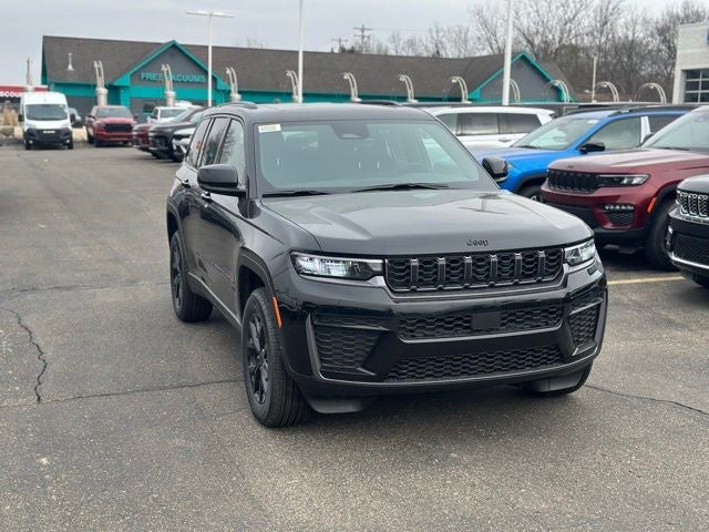 2026 Jeep Grand Cherokee GRAND CHEROKEE LAREDO ALTITUDE 4X4