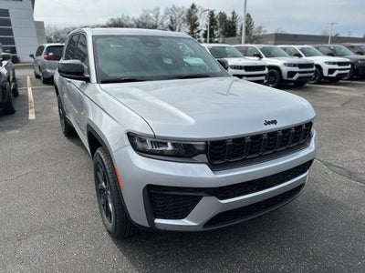 2026 Jeep Grand Cherokee GRAND CHEROKEE LAREDO ALTITUDE 4X4