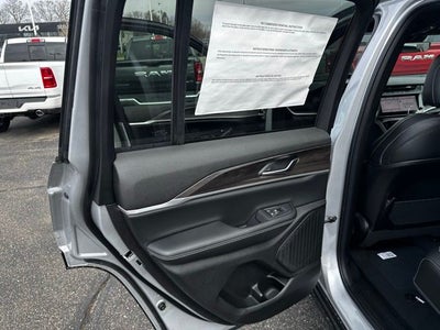 2026 Jeep Grand Cherokee GRAND CHEROKEE LAREDO ALTITUDE 4X4