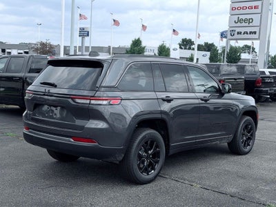 2026 Jeep Grand Cherokee GRAND CHEROKEE LAREDO ALTITUDE 4X4