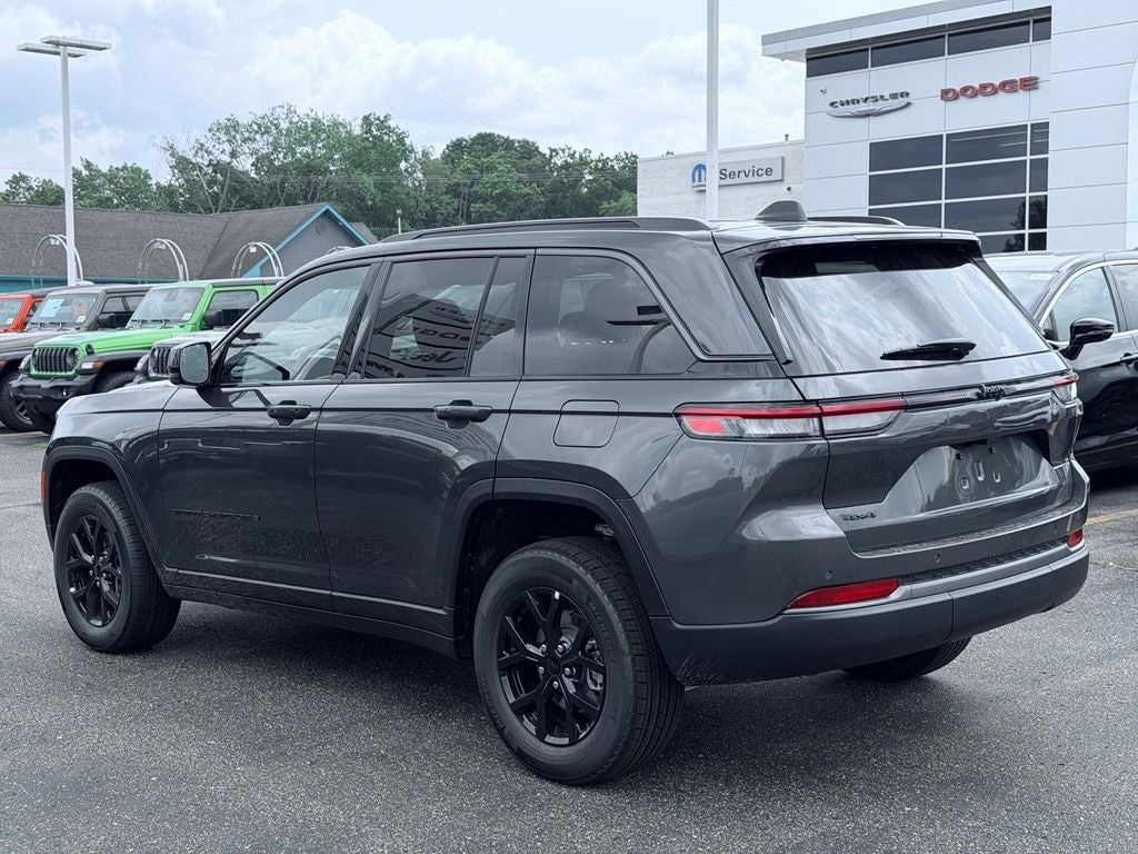 2026 Jeep Grand Cherokee GRAND CHEROKEE LAREDO ALTITUDE 4X4