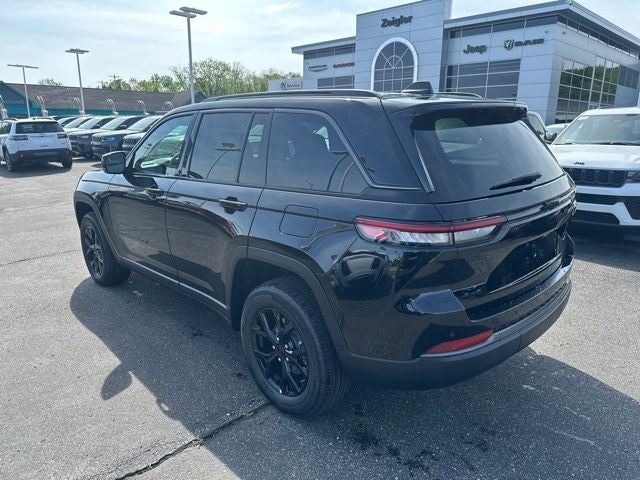 2026 Jeep Grand Cherokee GRAND CHEROKEE LAREDO ALTITUDE 4X4
