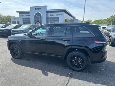 2026 Jeep Grand Cherokee GRAND CHEROKEE LAREDO ALTITUDE 4X4