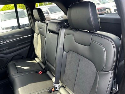2026 Jeep Grand Cherokee GRAND CHEROKEE LAREDO ALTITUDE 4X4