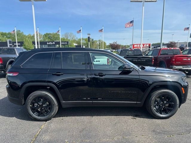2026 Jeep Grand Cherokee GRAND CHEROKEE LAREDO ALTITUDE 4X4