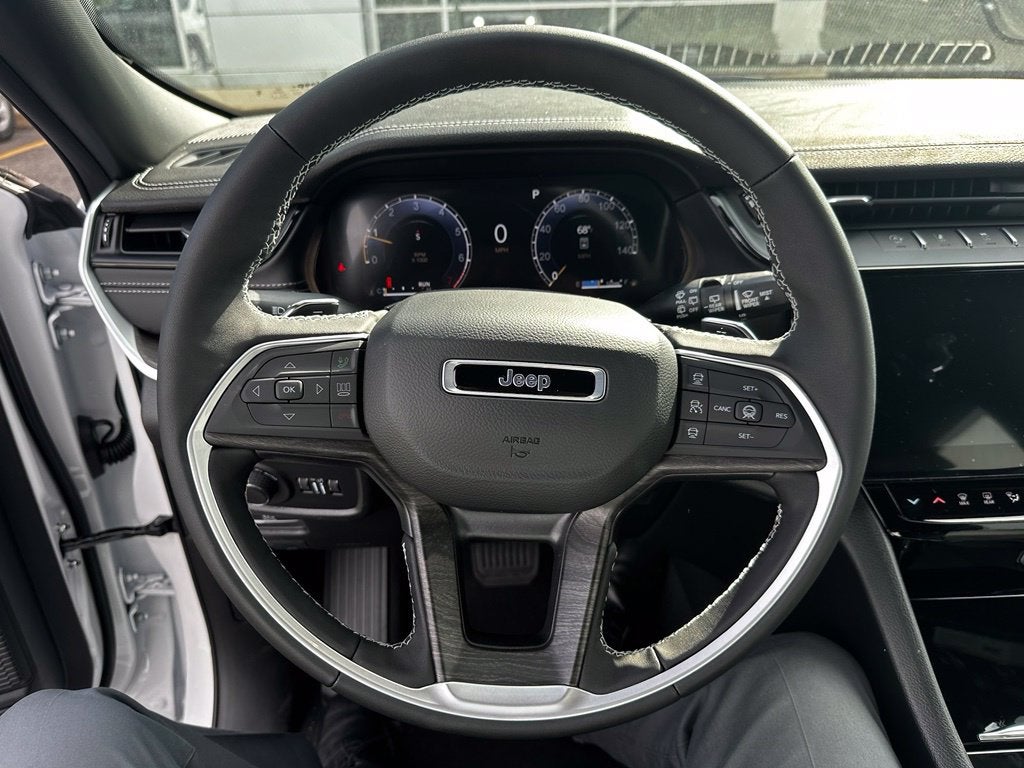 2027 Jeep Grand Cherokee Altitude