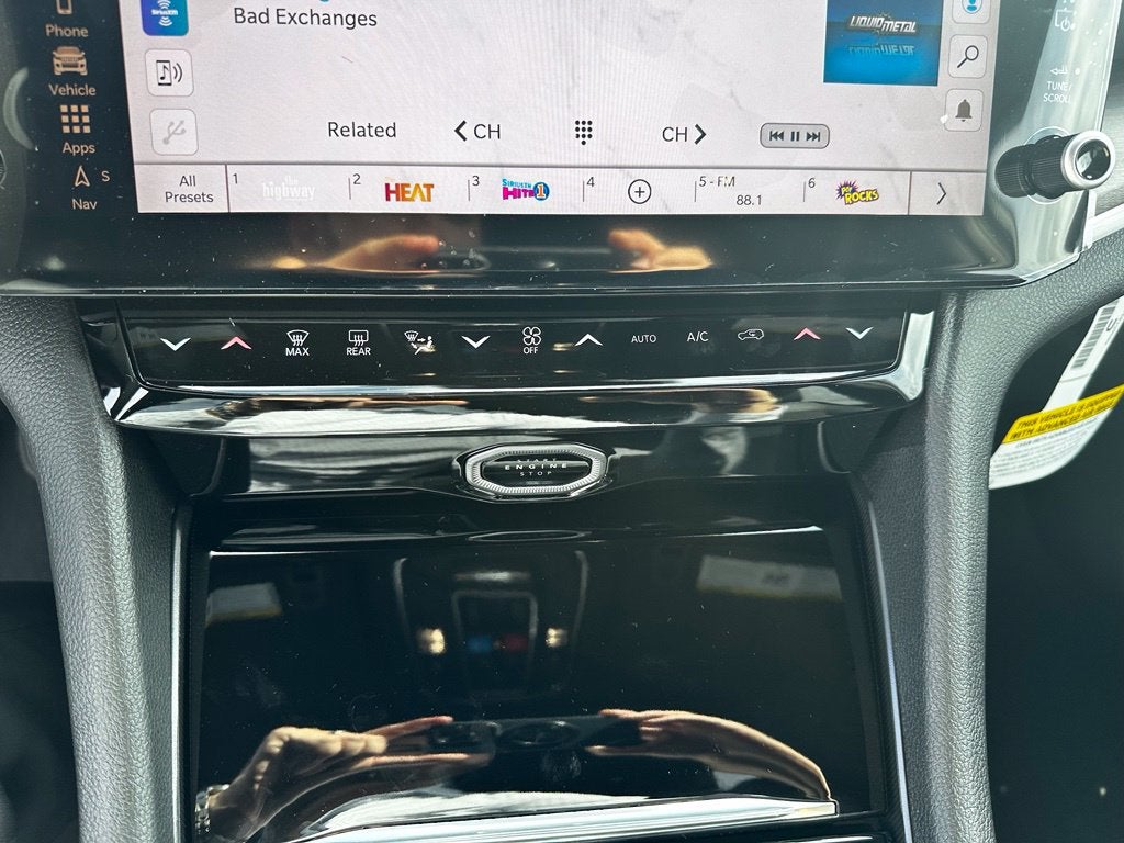 2027 Jeep Grand Cherokee Altitude