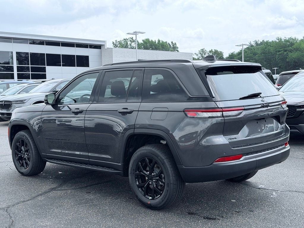 2026 Jeep Grand Cherokee GRAND CHEROKEE LAREDO ALTITUDE 4X4