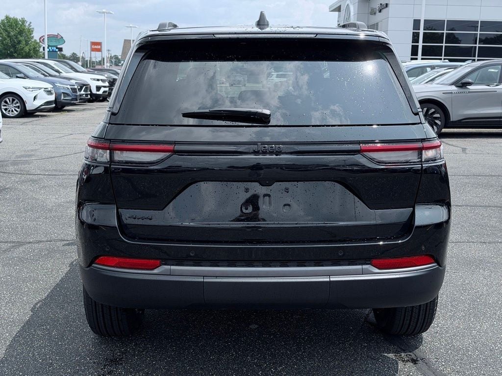 2026 Jeep Grand Cherokee GRAND CHEROKEE LAREDO ALTITUDE 4X4