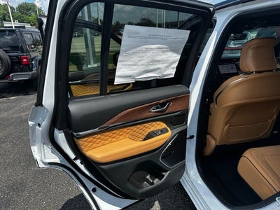 2025 Jeep Grand Cherokee GRAND CHEROKEE SUMMIT 4X4