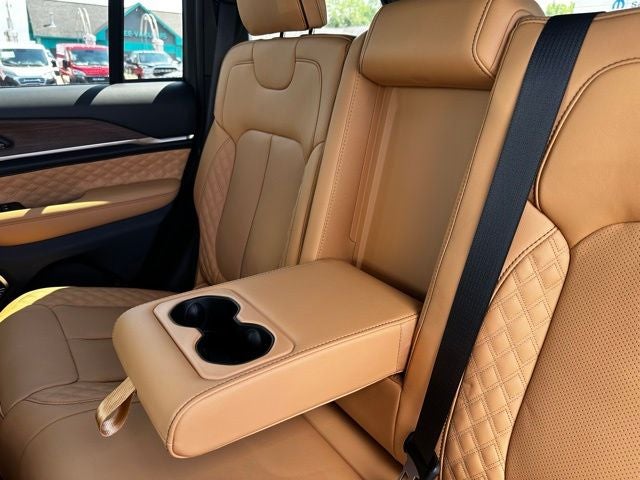 2025 Jeep Grand Cherokee GRAND CHEROKEE SUMMIT 4X4