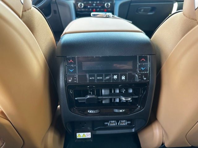 2025 Jeep Grand Cherokee GRAND CHEROKEE SUMMIT 4X4